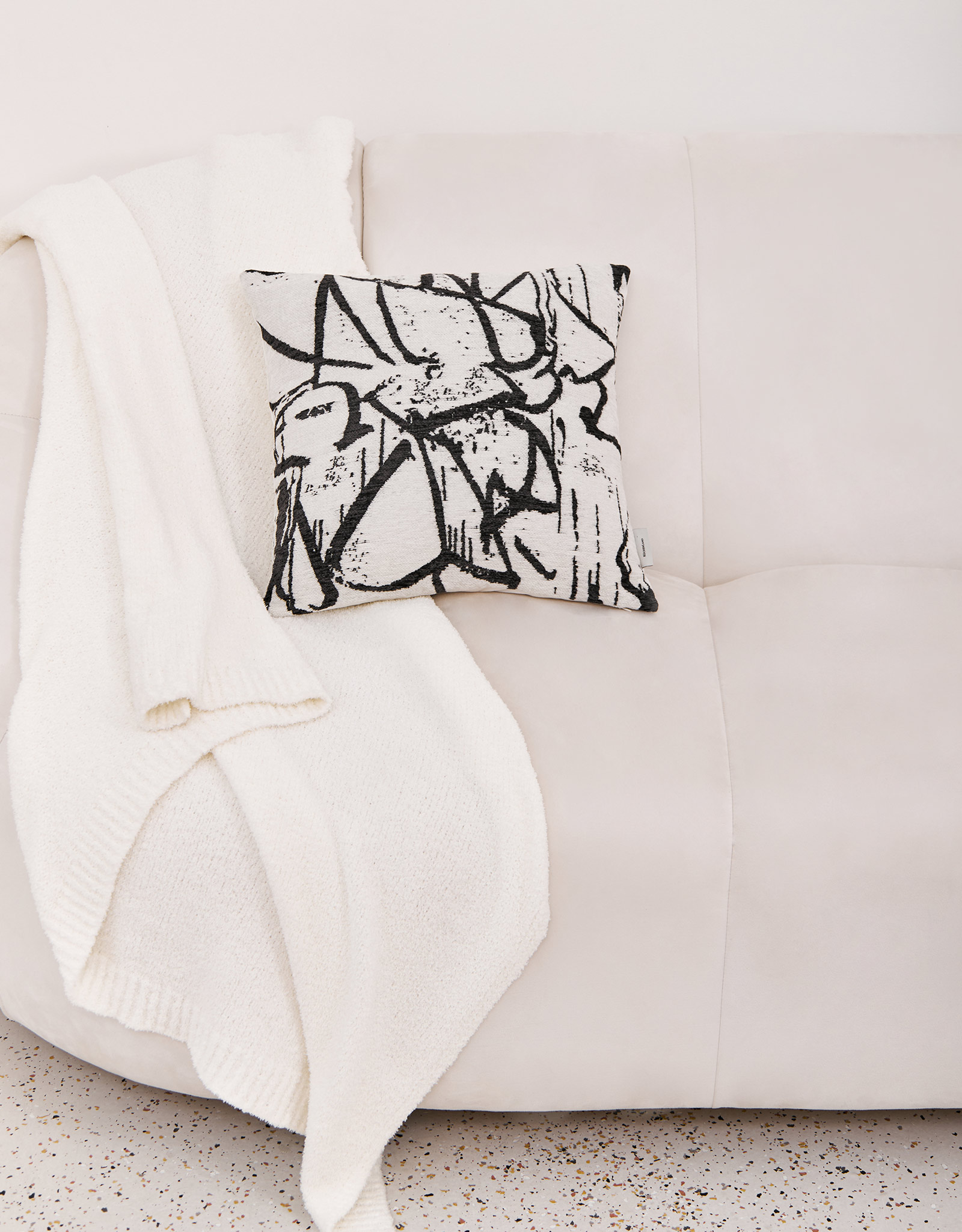 Decorative pillow, 45x45 cm, chenille / velvet, milk, Abstract, Chenill