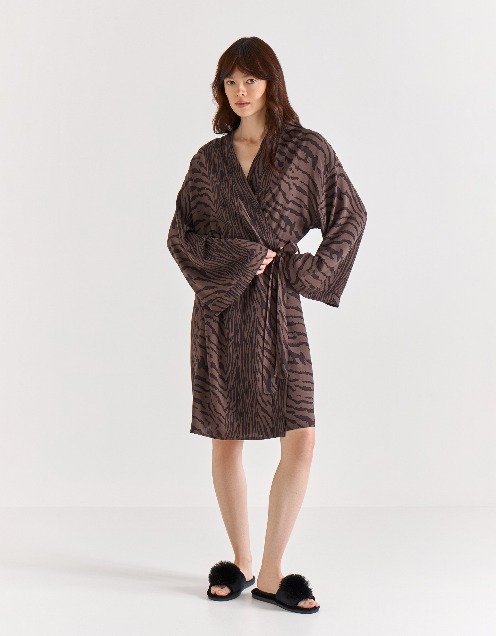 Women's kimono, homewear, size L, viscose, black and white, Zefina, image-0