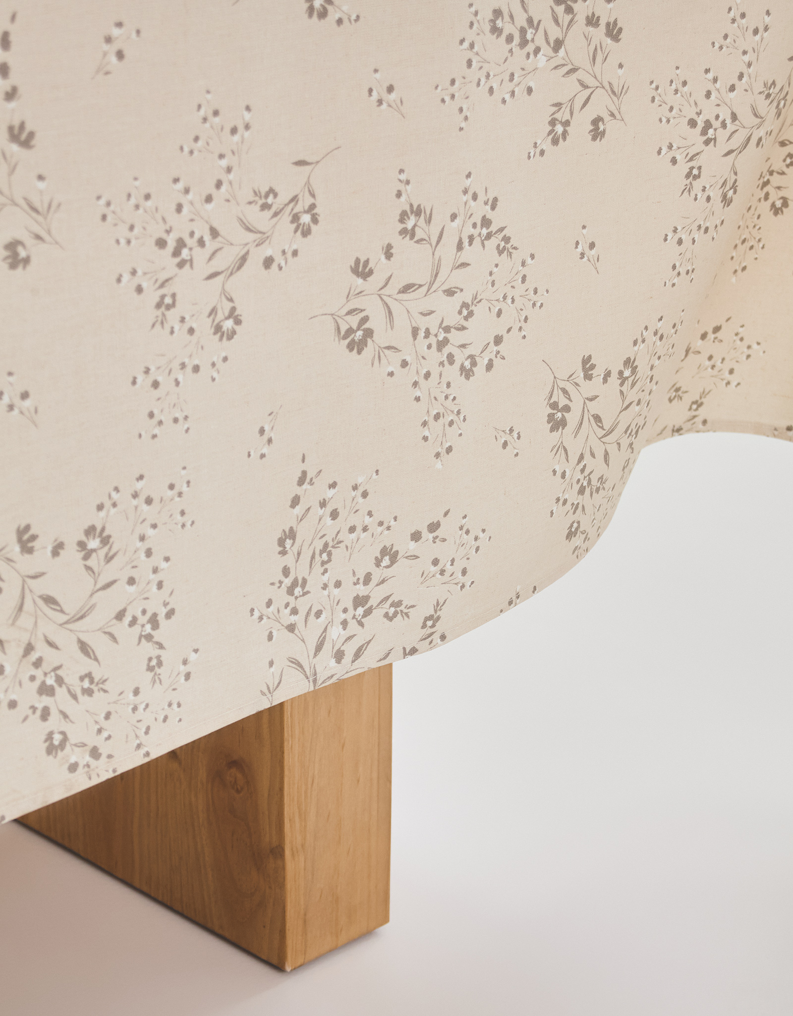 Tablecloth, 170x250 cm, PU coated, polyester / viscose / linen, beige, Branches with flowers, Branches, image-8