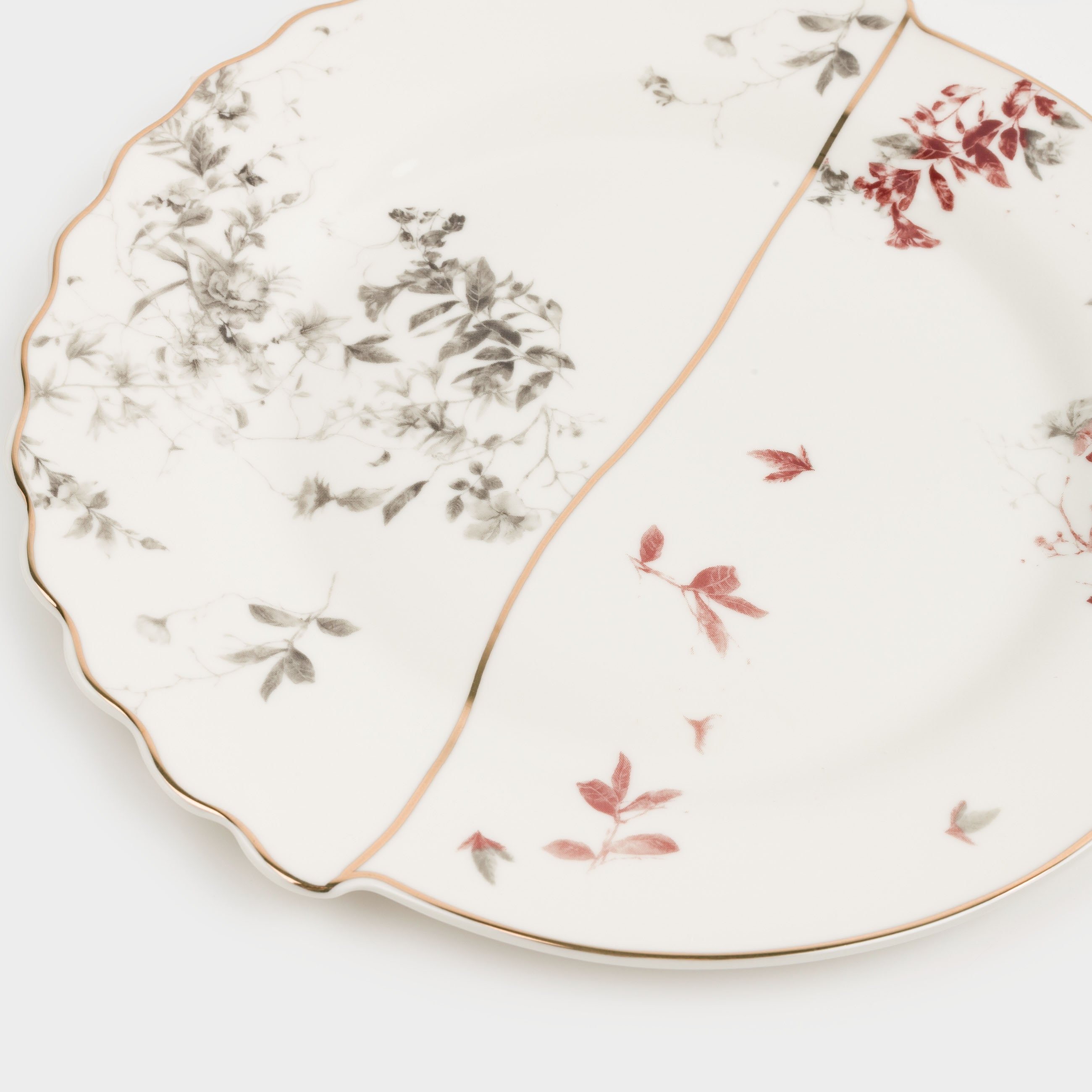 Dessert plate, 20 cm, porcelain N, white, with golden edging, autumn leaves, Flourish