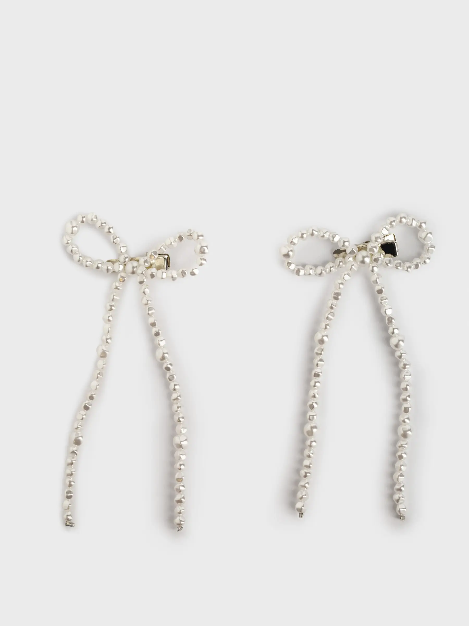 Decorative ornament, 6 cm, 2 pcs, on a clip, plastic / metal, white, Bows, Balls decor, image-0