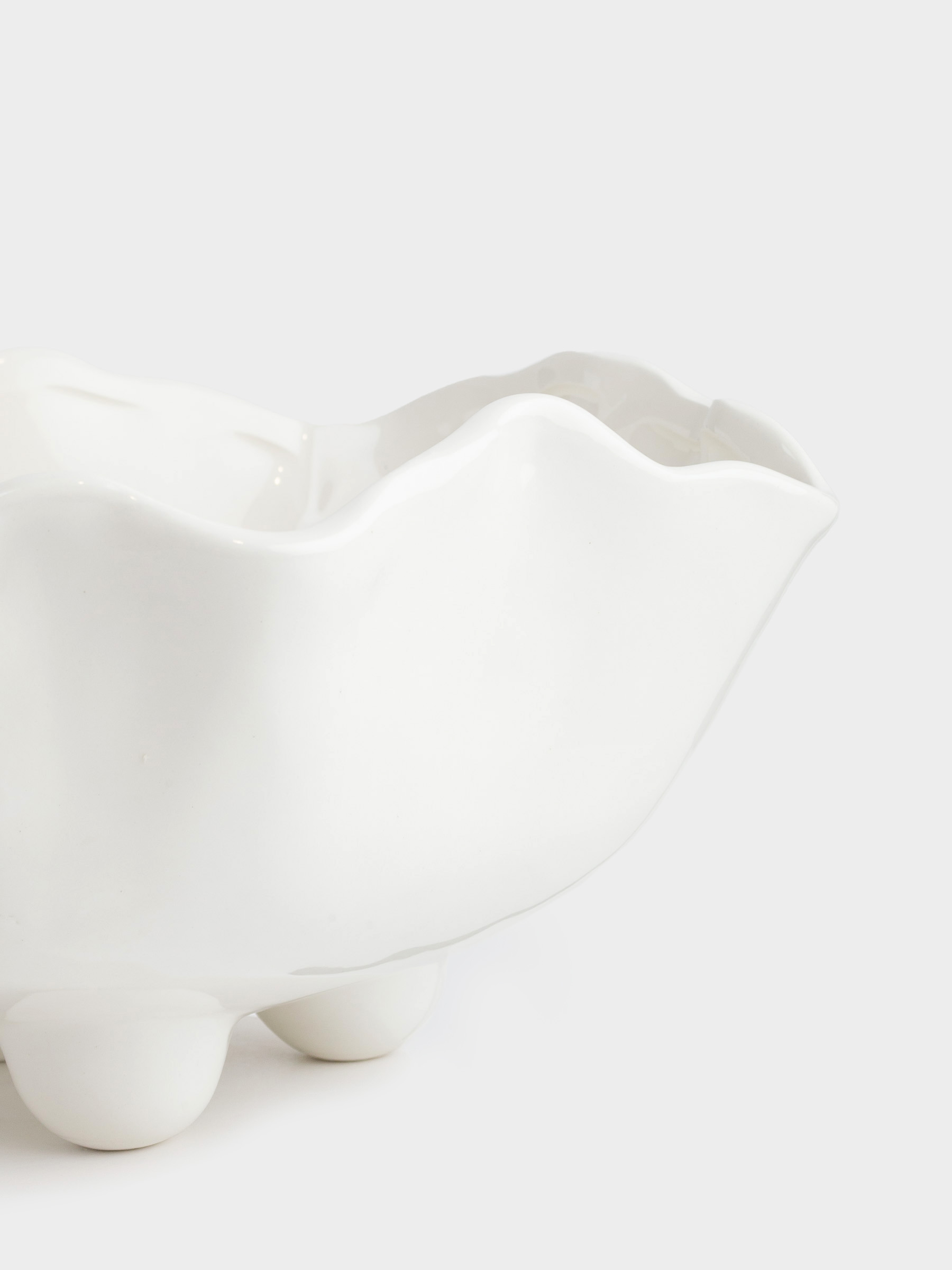 Fruit bowl, 25x13 cm, on legs, ceramic, milky, pearl, Crumpled effect, Crumple polar, image-3