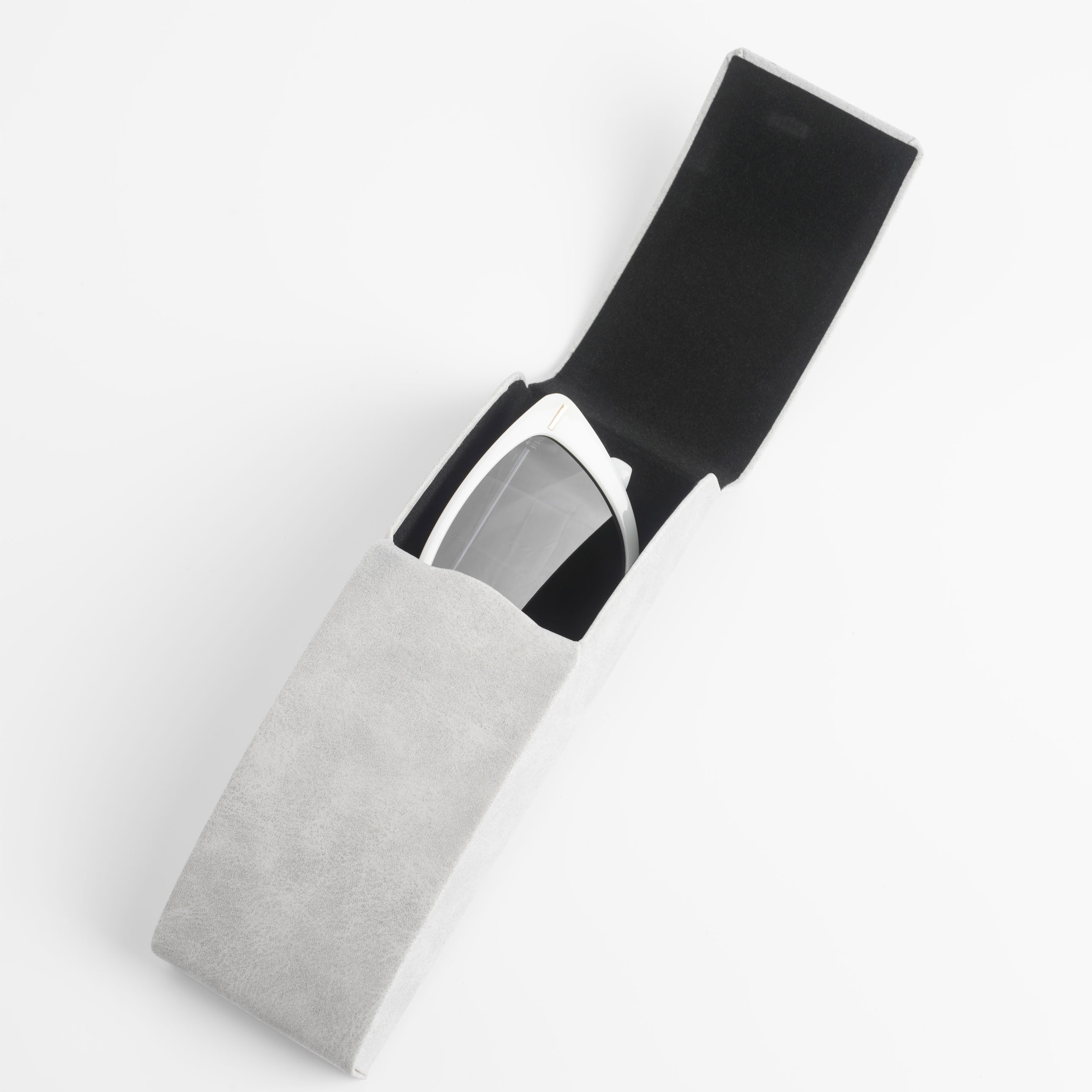 Eyeglass case, 15x5 cm, polyurethane, light grey, Rock, image-3