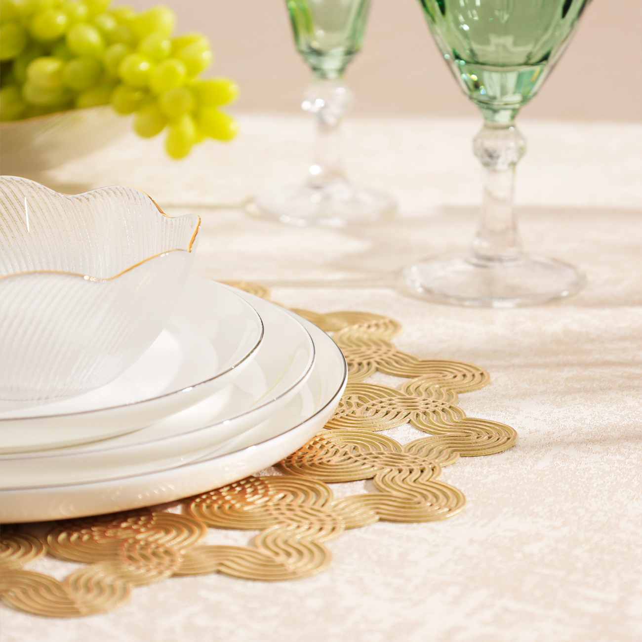 Placemat, 38 cm, PVC, round, golden, Spirals, Azhur Grid, image-2