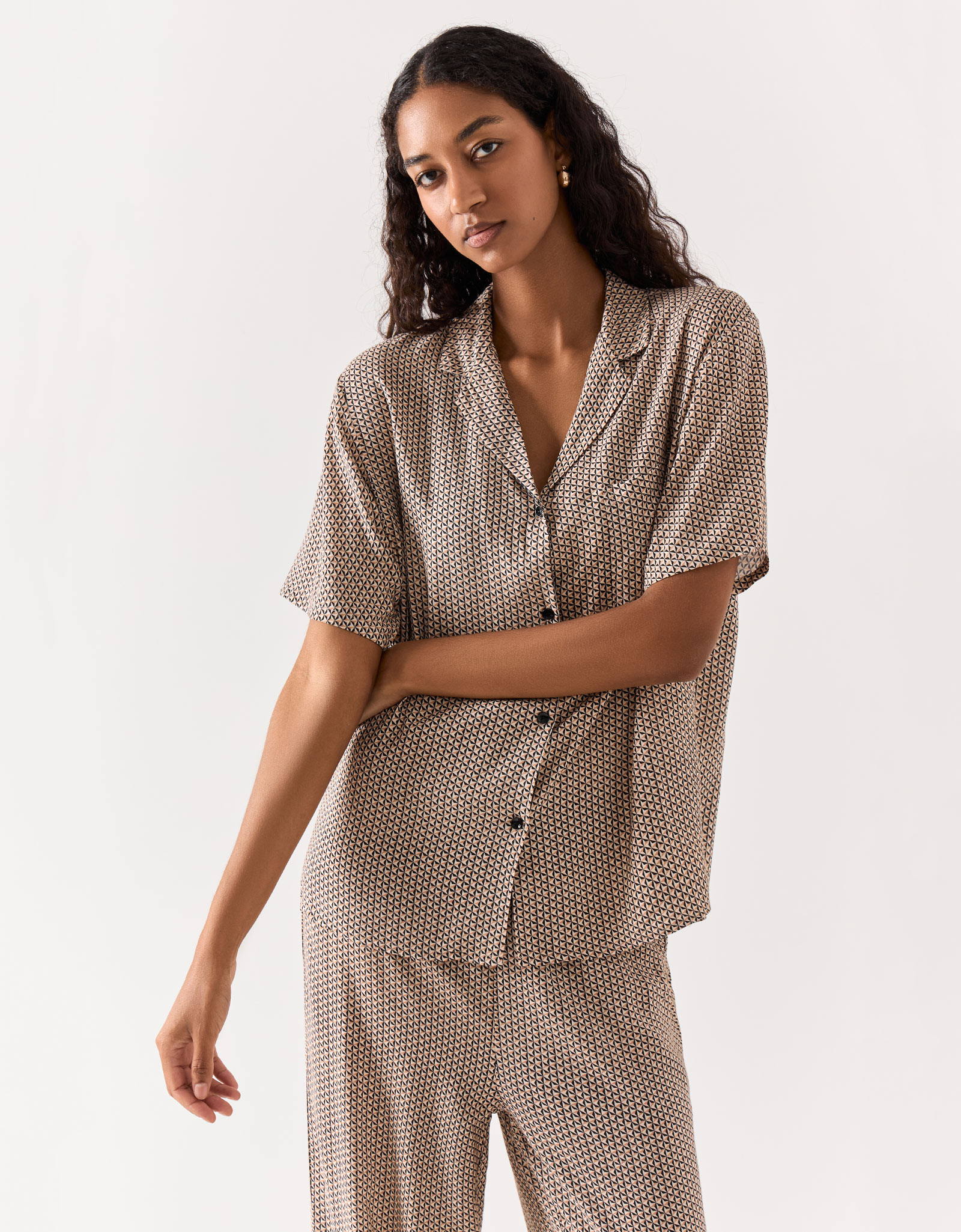 Women's shirt, size L, with short sleeves, viscose, beige, Geometric pattern, Emri, image-7