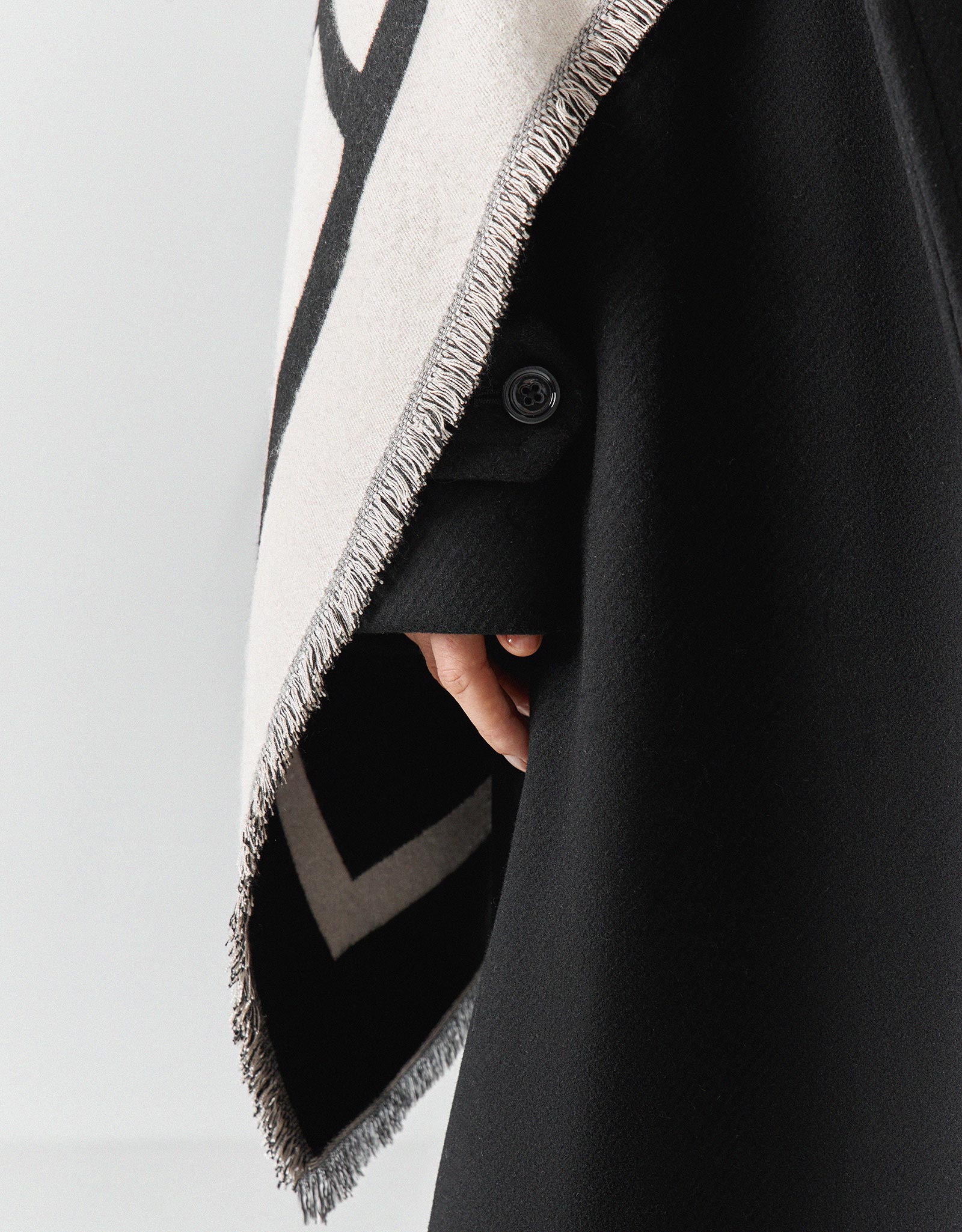 Poncho, 130x160 cm, with fringe, double-sided, viscose / polyester, milky black, poncho