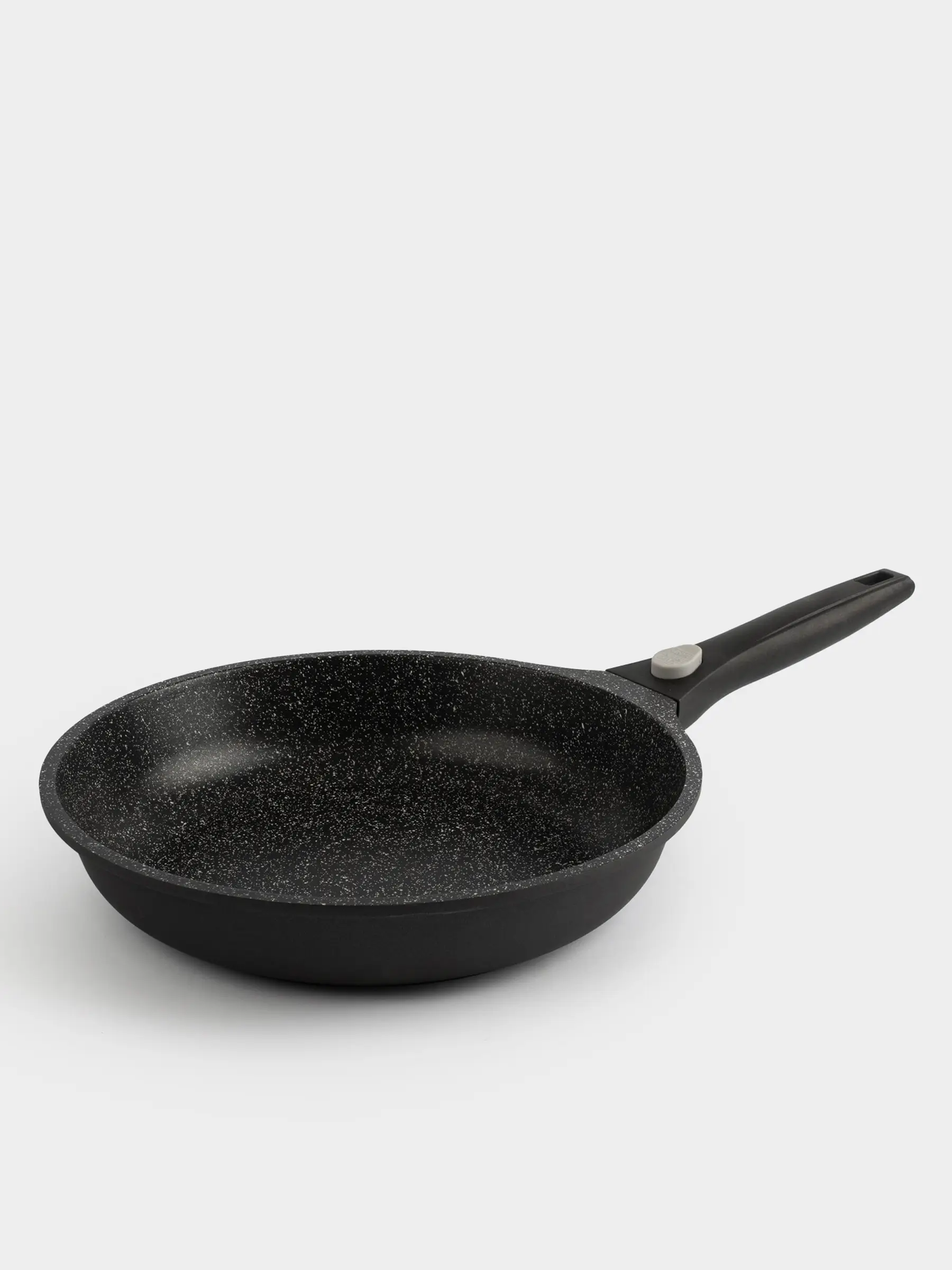 Frying pan, 28 cm, removable handle, coated, aluminum, Solution 2