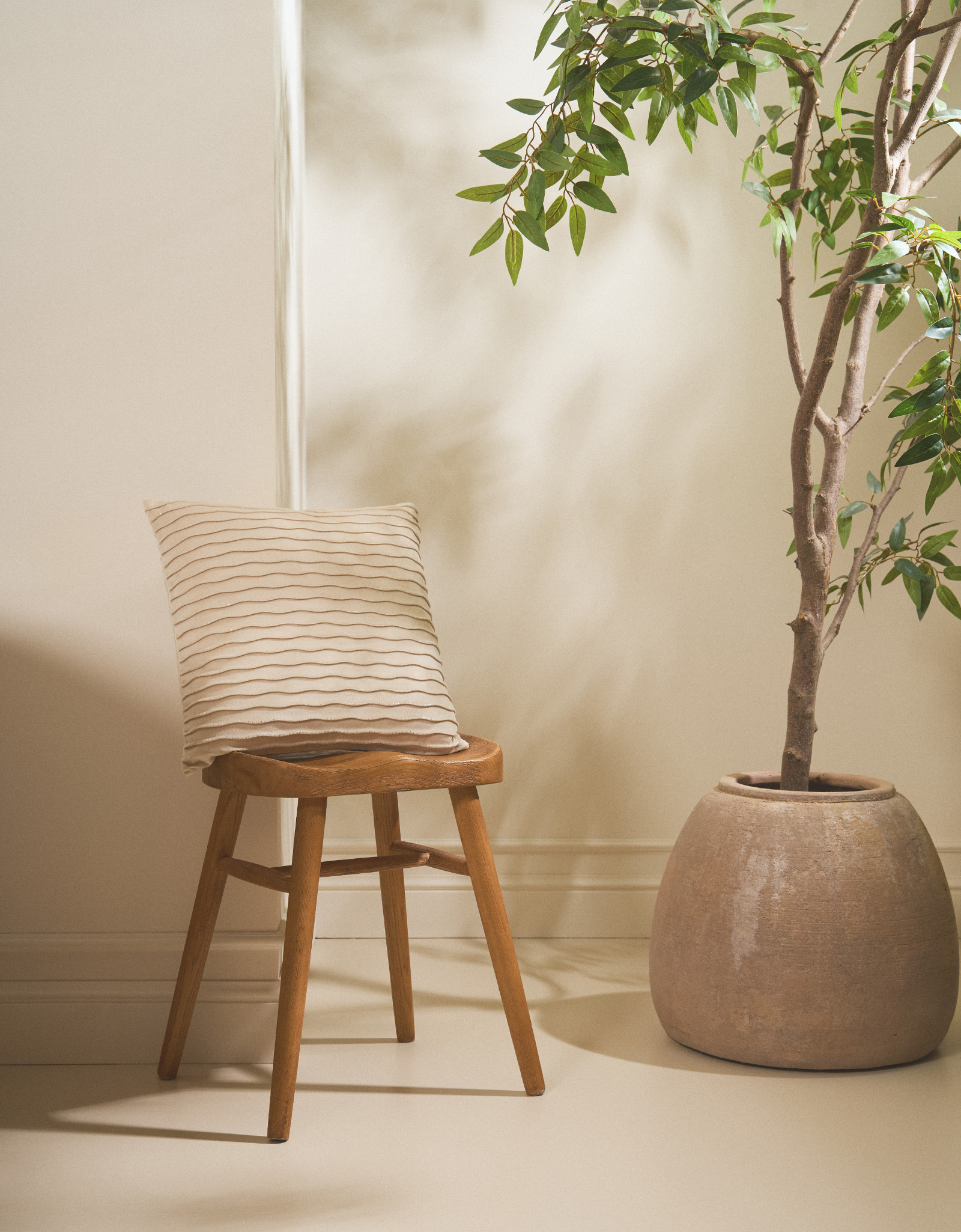 Decorative pillow, 43x43 cm, velvet, milky silver, Waves, Abstract, image-7
