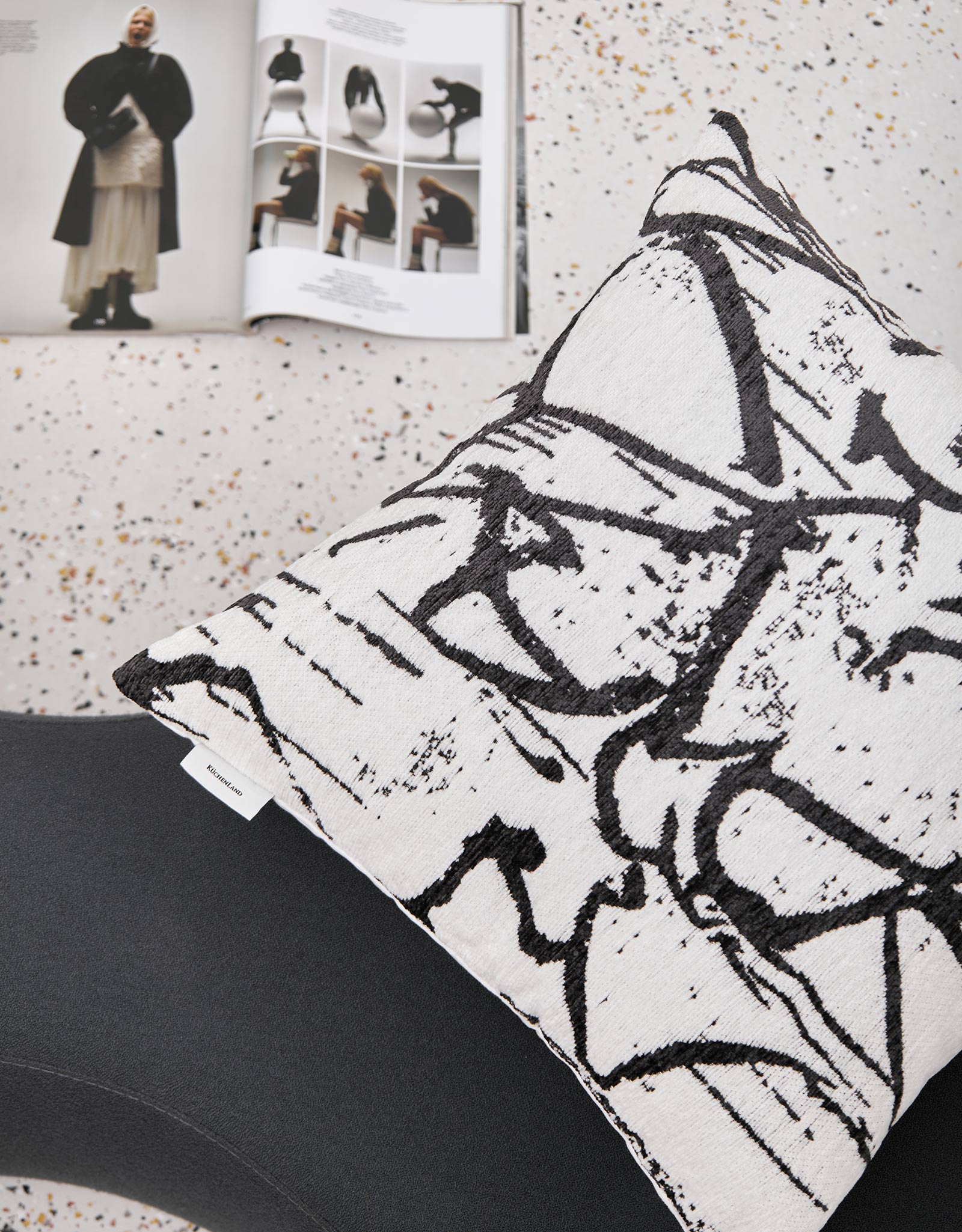 Decorative pillow, 45x45 cm, chenille / velvet, milk, Abstract, Chenill