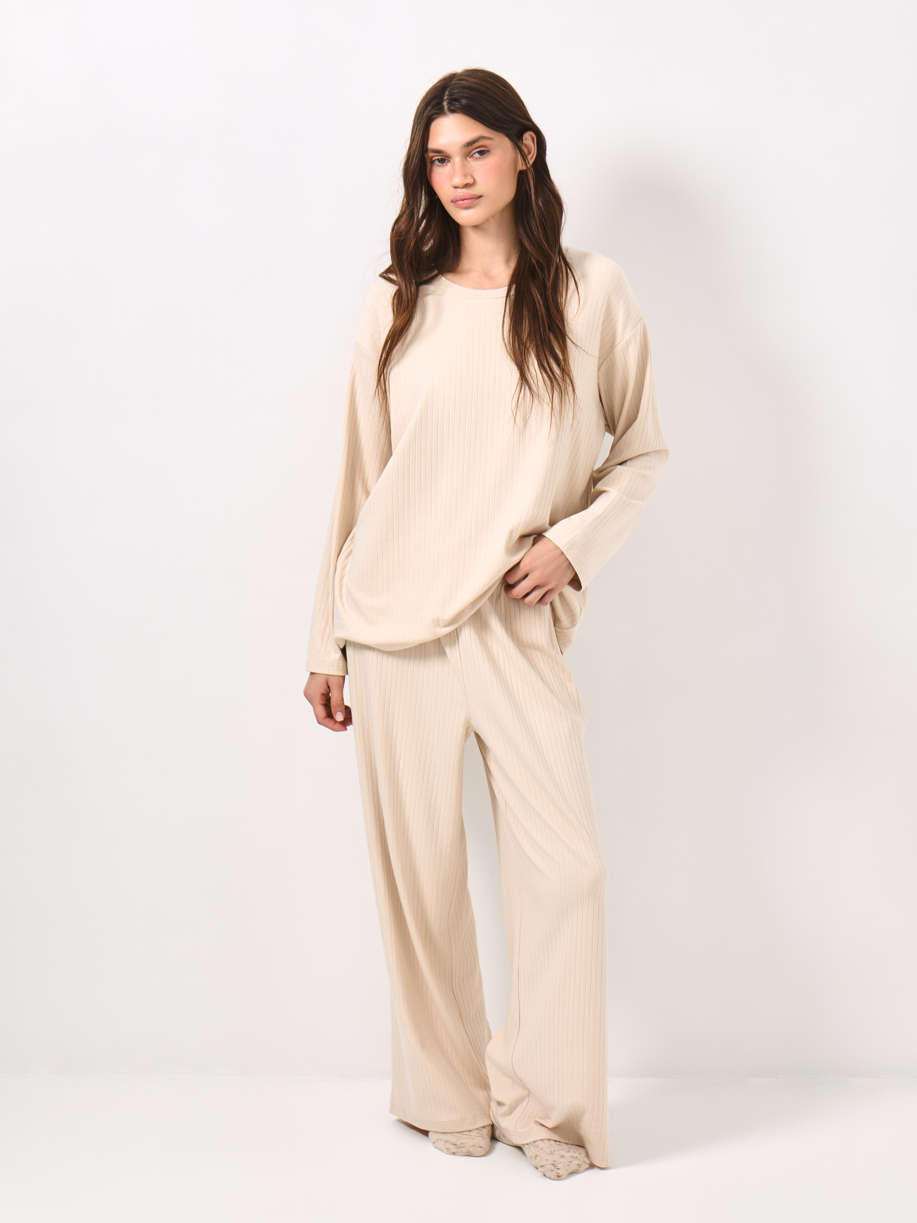 Women's long sleeve, homewear, size S, viscose/spandex, sand, Camaria, image-2