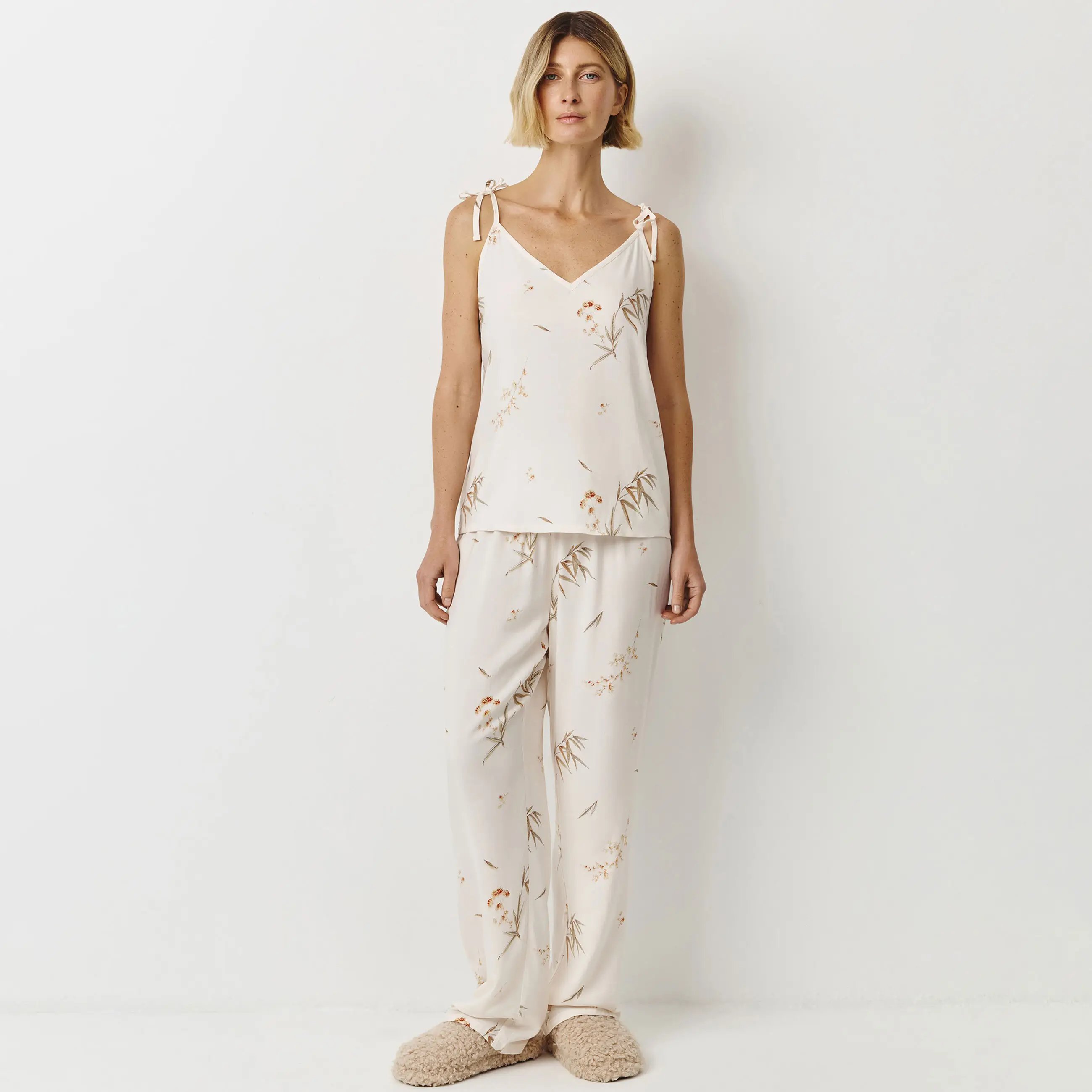 Women's trousers, homewear, size L, viscose, milky, Flowers, Norla