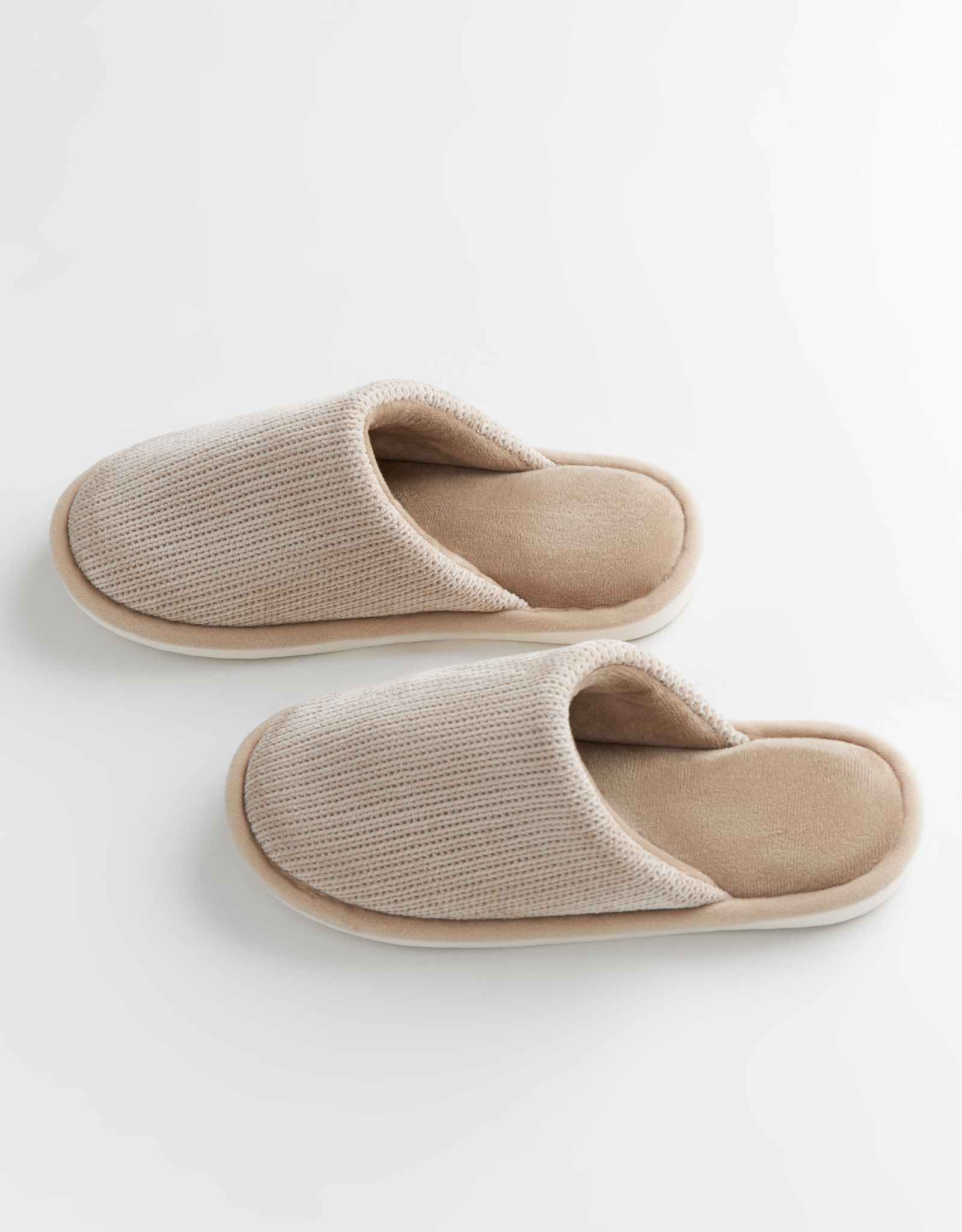 Slippers for women, home, p. 36-37, Chenille/corduroy, beige, Chenille, image-4