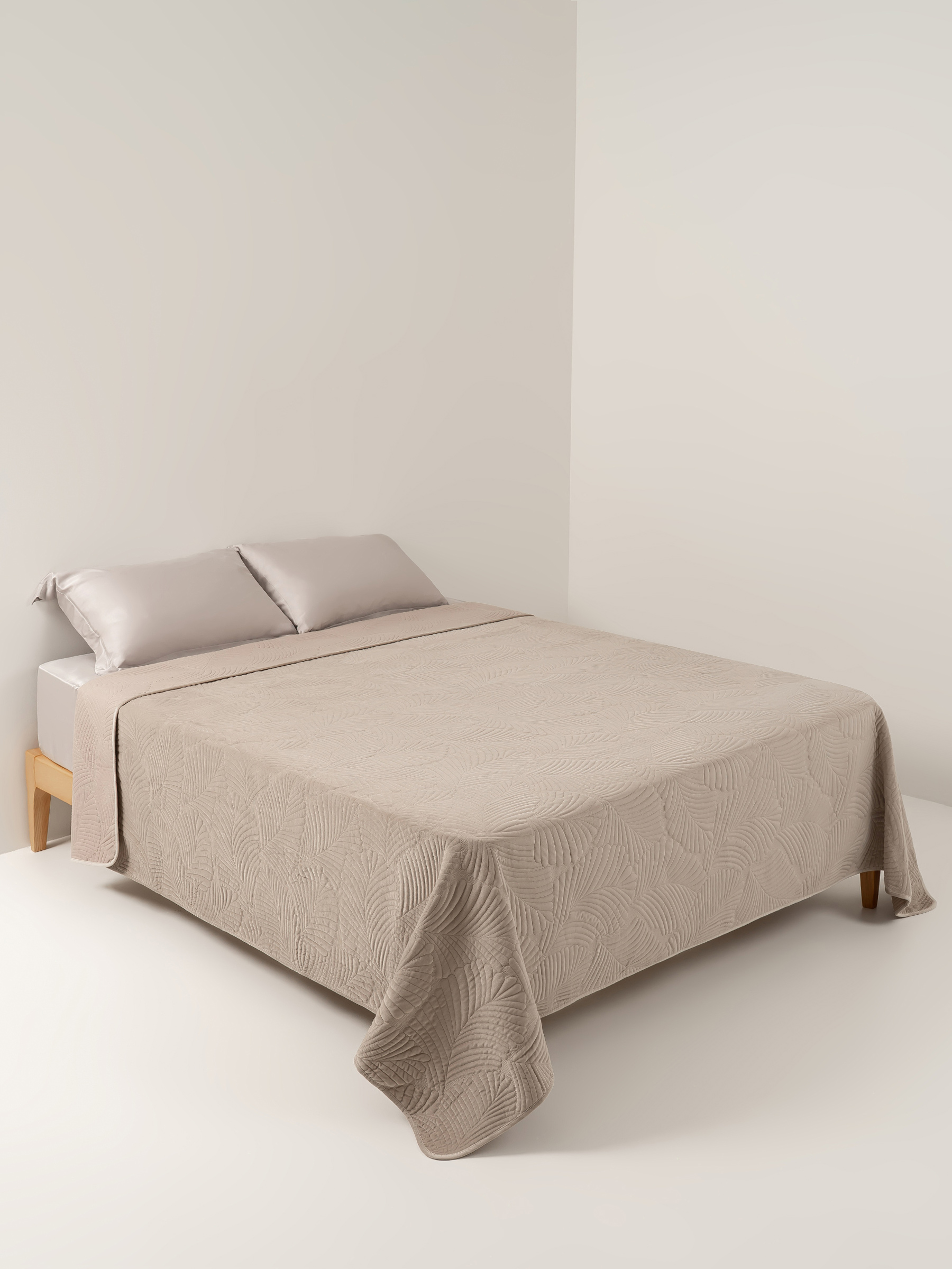 Bedspread, 240x260 cm, quilted, polyester, beige / gray, Palm leaf, Stitch velvet, image-6