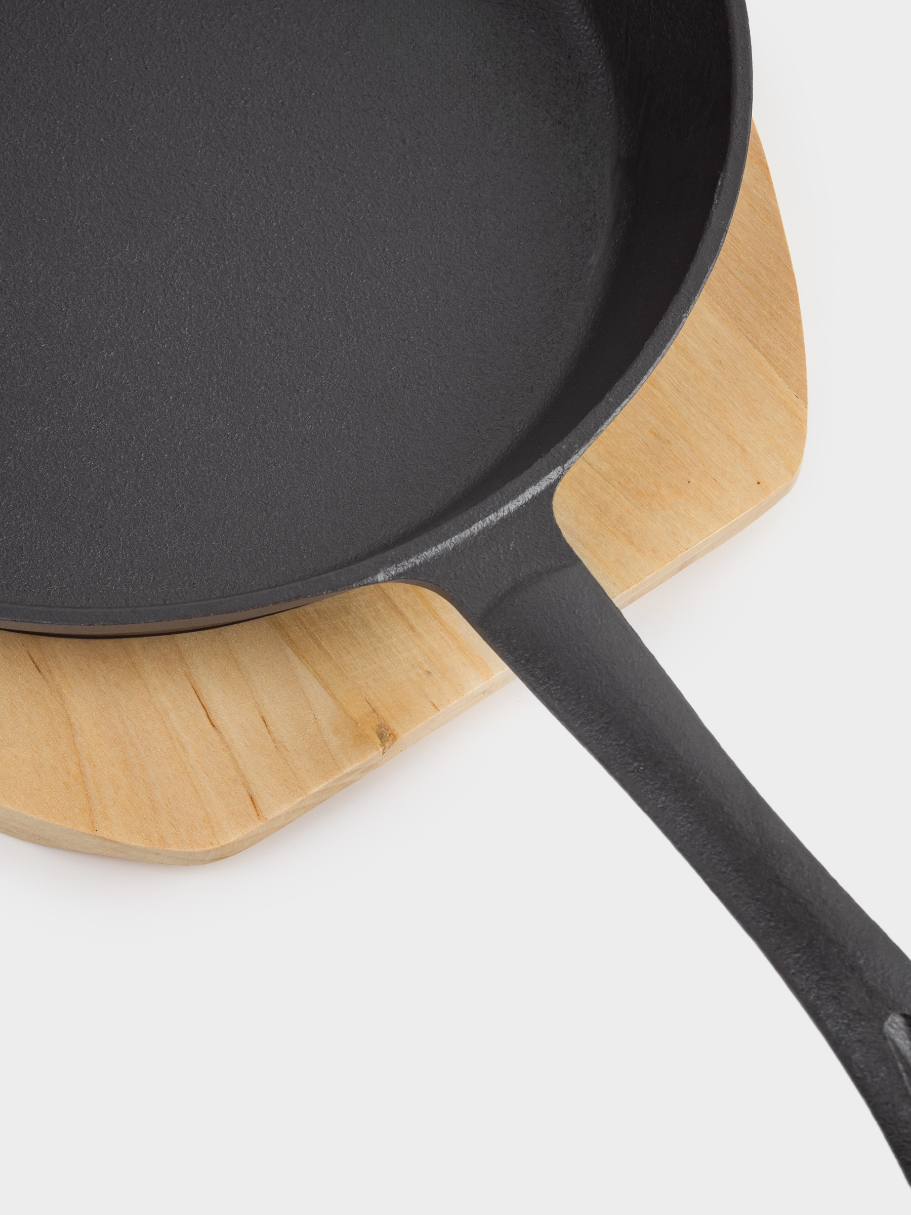 Frying Pan with base, 25 cm, cast iron/wood, round, black, Authentic, image-5