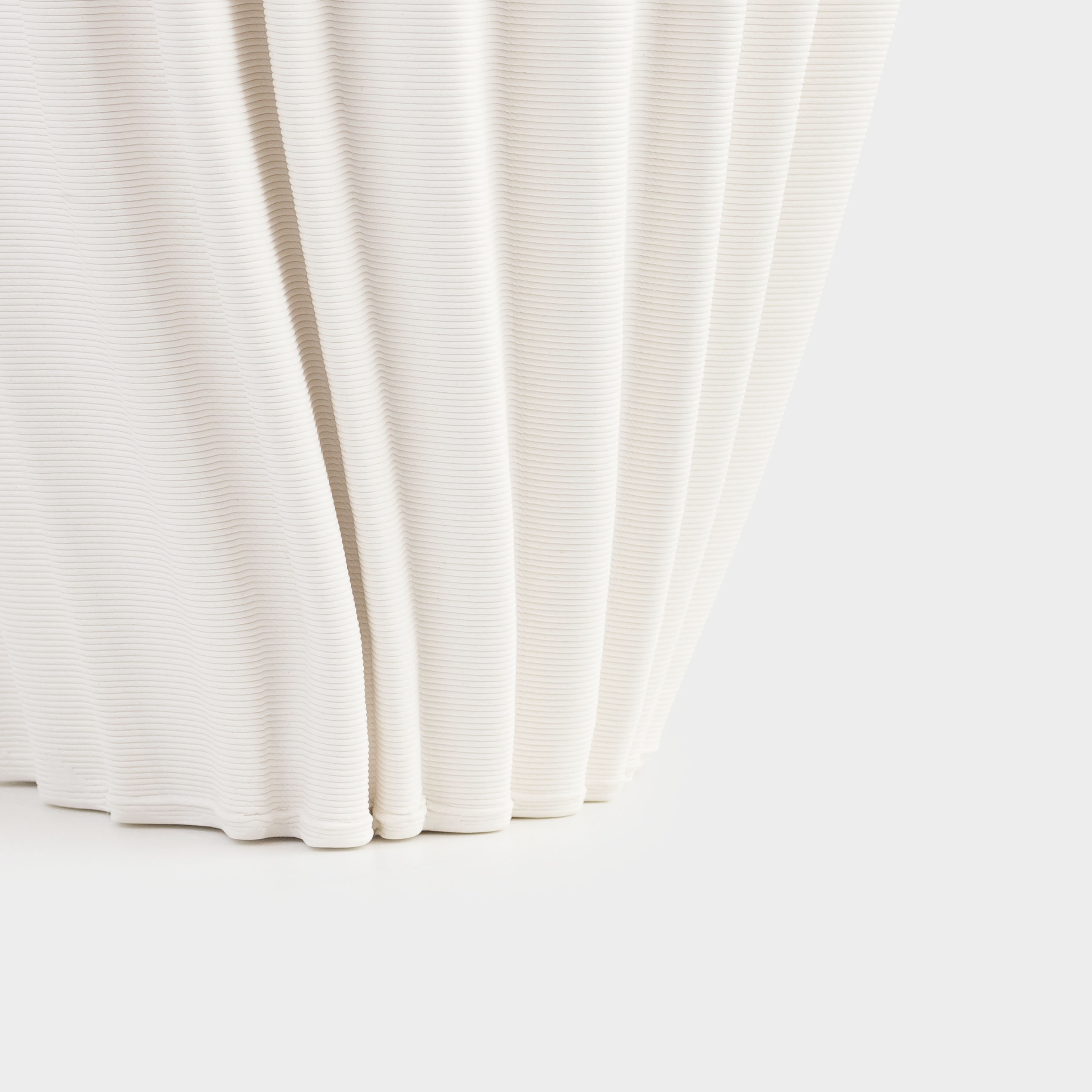 Flower vase, 26 cm, ceramic, milky, Textured lines, Crumple