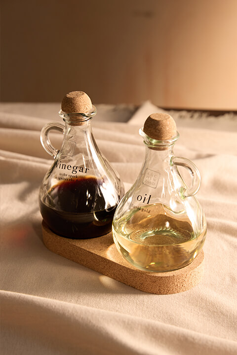 Containers for oil and vinegar