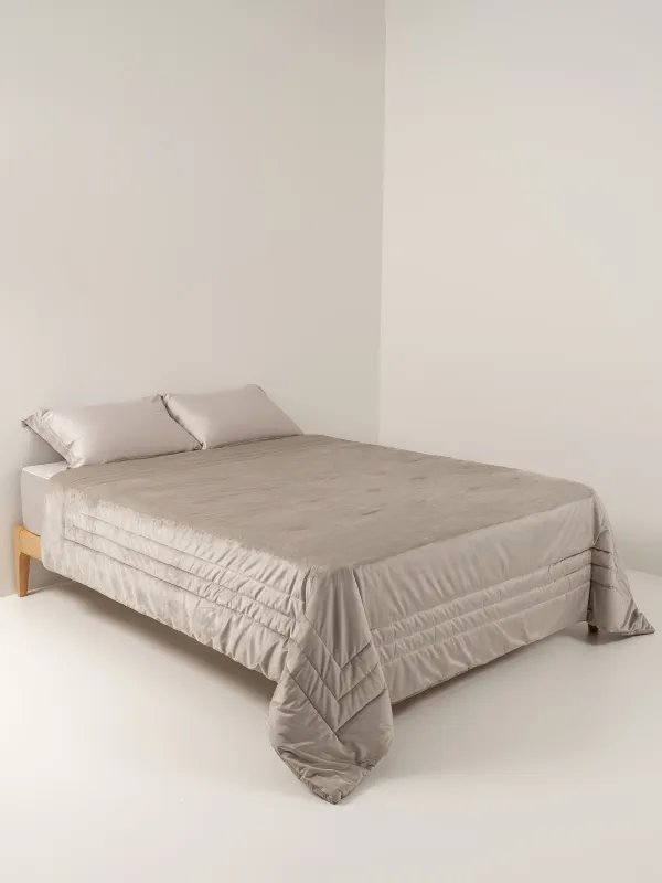 Bedspread, 240x260 cm, quilted, velvet/microfiber, beige, Frame, Stitch velvet, image-1