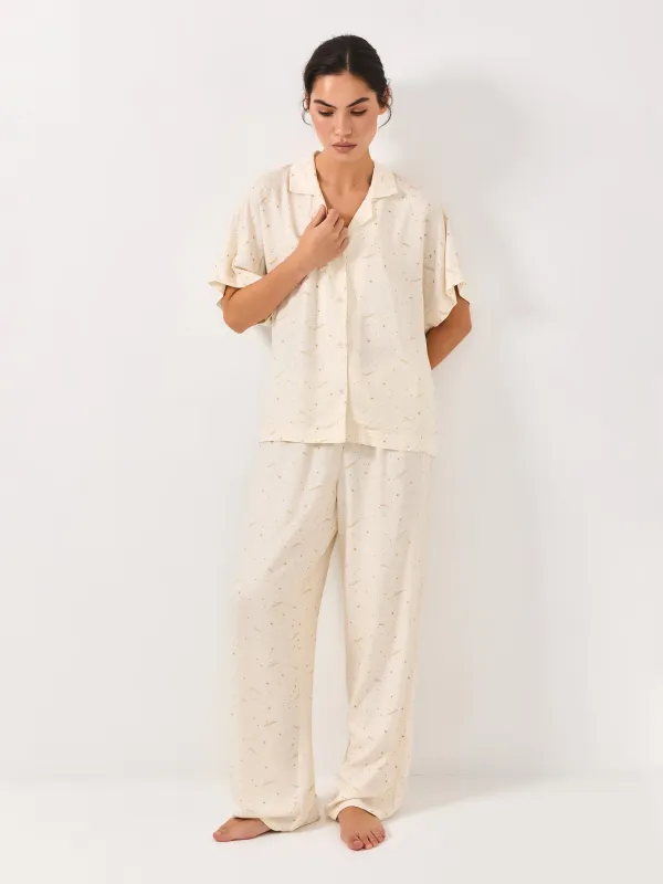 Women's shirt, homewear, size L, with short sleeves, viscose, milky, Stars, Dina, image-2