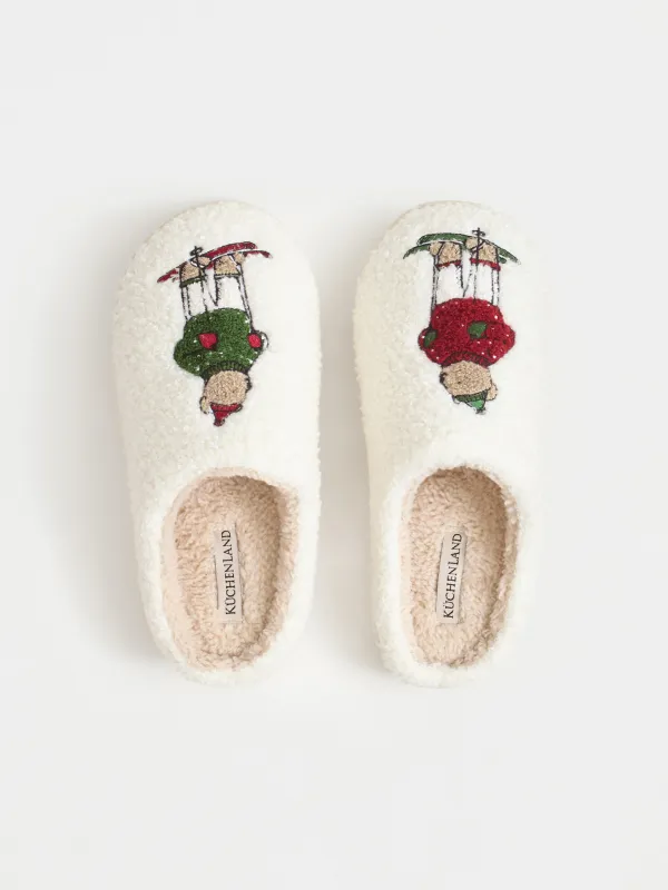 Women's slippers, homewear, size 36-37, artificial fur, milky, Bears, Needed, image-1
