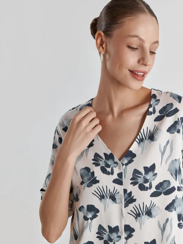 Women's shirt, home, size S, short sleeve, viscose, milk, Blue flowers, Telia, image-3