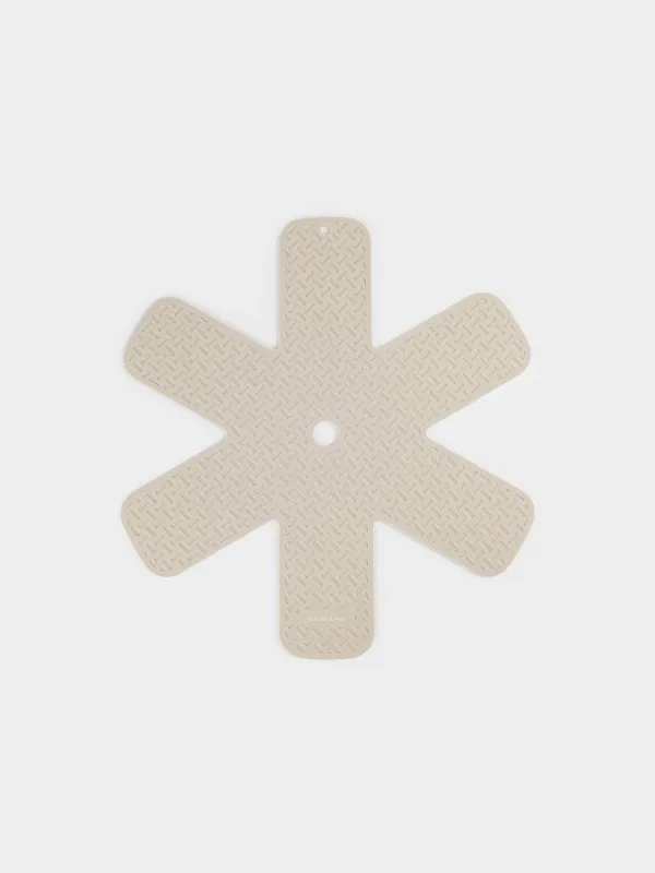 Pan protector, 36 cm, silicone, milky, Shield, image-0