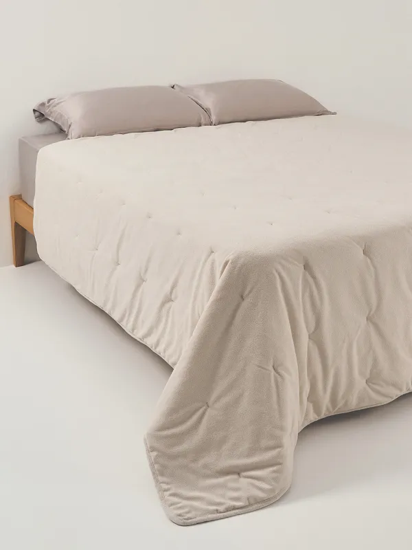 Bedspread, 220x240 cm, quilted, velvet/microfiber, milky, Stitch velvet, image-0