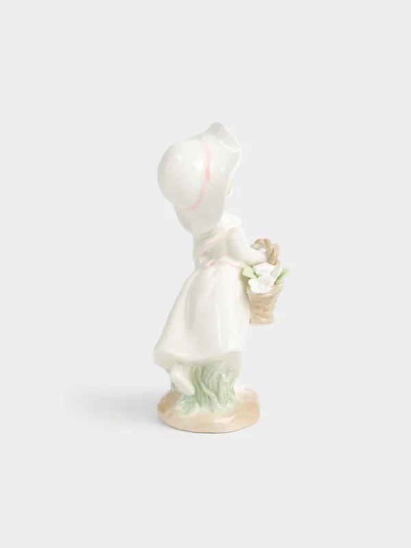 Statuette, 18 cm, porcelain P, milky, Girl with flowers, Girl figurine, image-2
