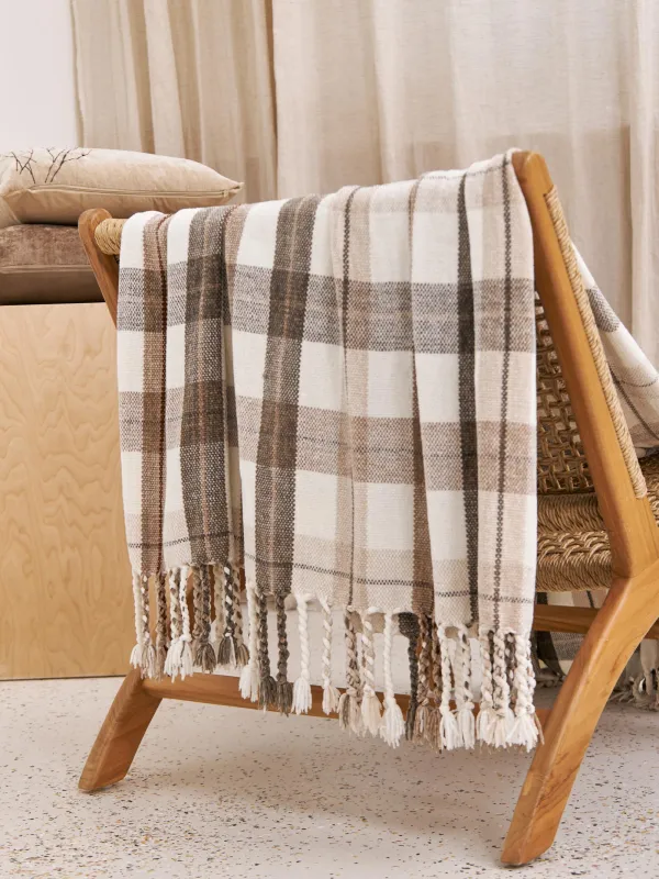 Plaid, 130x170 cm, fringed, chenille, beige-brown, Checkered, Hazel, image-4