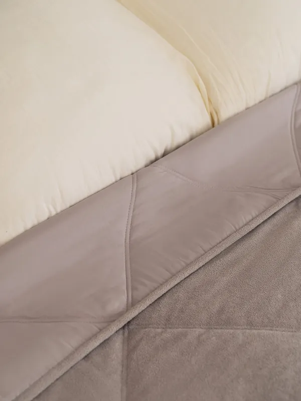 Bedspread, 220x240 cm, quilted, boucle / microfiber, milk, Boucle, image-4