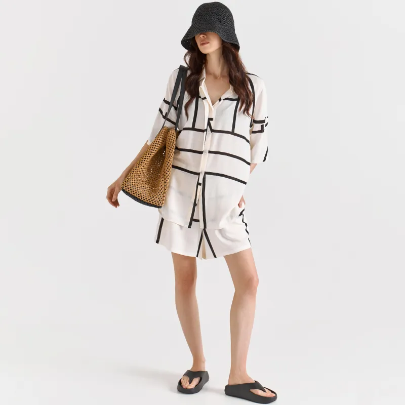 Women's shorts, size L, viscose, black and white, Straight, Nataly