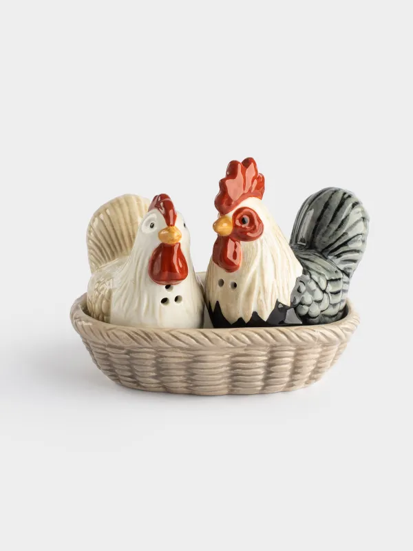 Salt and pepper set, 13 cm, on a stand, ceramic, Rooster and chicken in a basket, Rooster, image-0