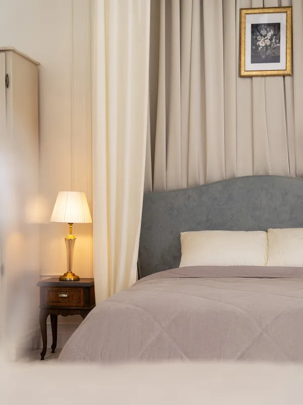 Bedspread, 220x240 cm, quilted, boucle / microfiber, milk, Boucle, image-1