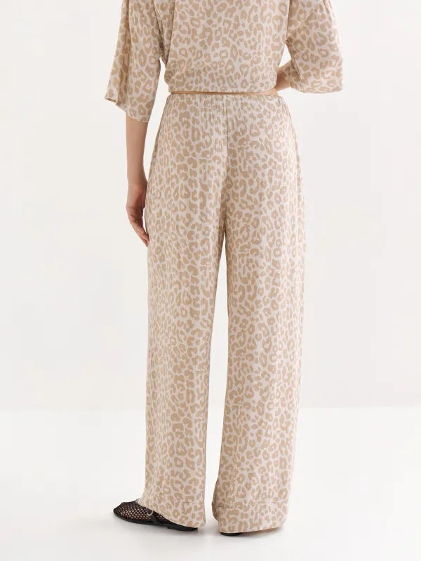 Women's trousers, size M, viscose, gray-beige, Leopard, Becky, image-4