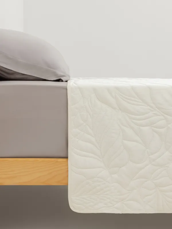 Bedspread, 220x240 cm, quilted, velvet/microfiber, milky, Leaves, Stitch velvet, image-2
