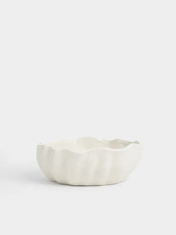 Salad bowl, 21x8 cm, ml, ceramic, milky, Wavy edge, Crumple, image-0