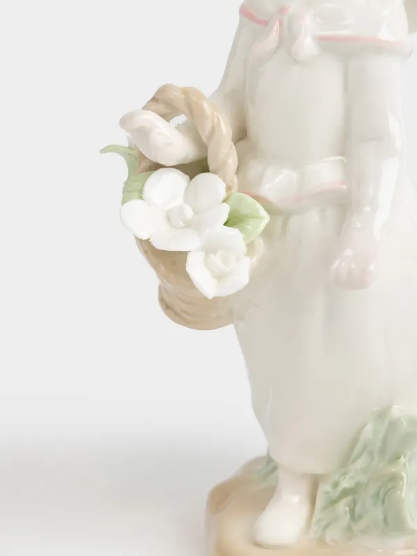Statuette, 18 cm, porcelain P, milky, Girl with flowers, Girl figurine, image-4