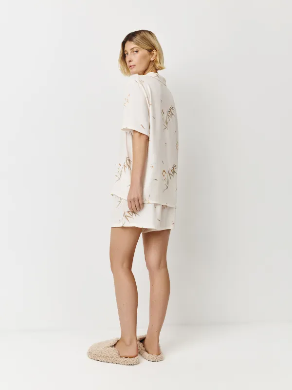 Women's shorts, homewear, size L, viscose, milky, Flowers, Norla, image-4