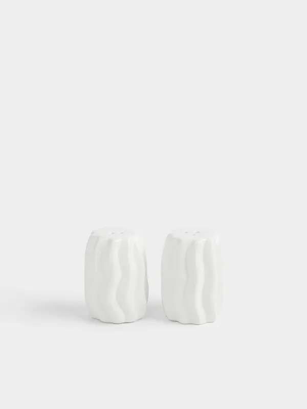 Salt and pepper set, 8 cm, Ceramic, Milky, Wavy edge, Crumple, image-0