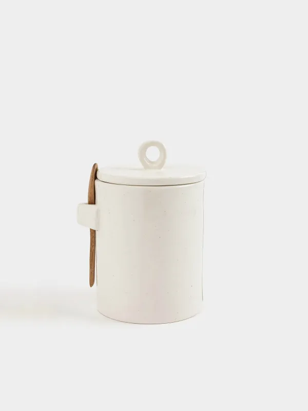 Storage container, 16 cm, 750 ml, with spoon, ceramic / wood, milky, speckled, Delicia, image-0
