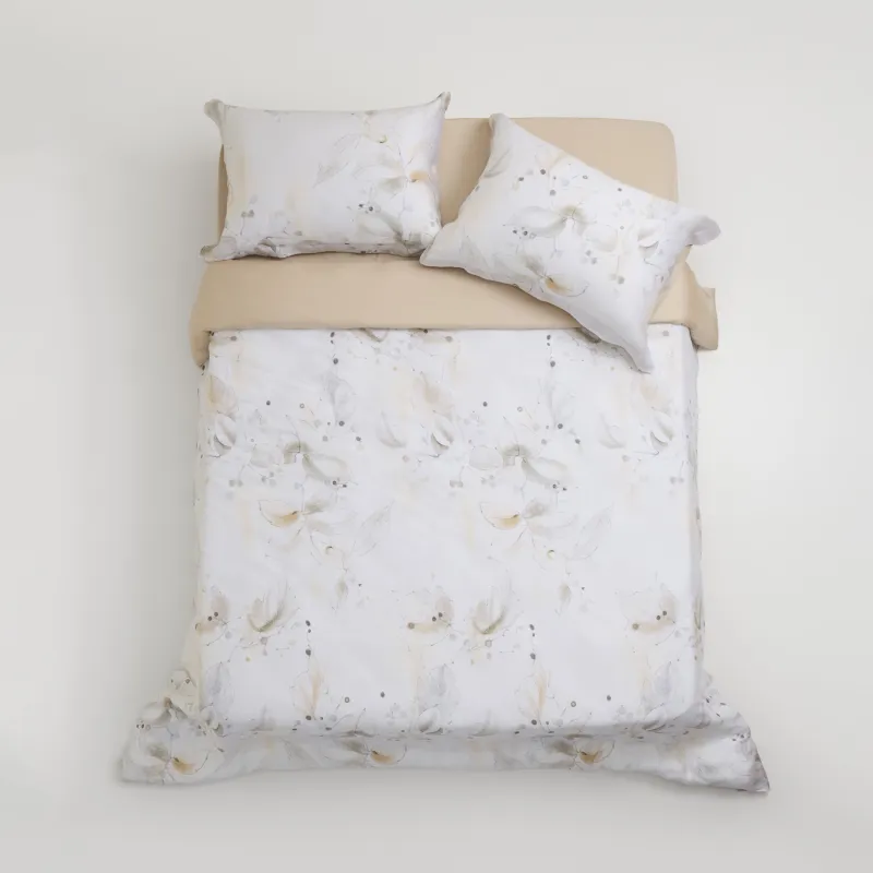 Bed linen set euro, Tencel 300 CU, milk, Flowers with berries, Tencel