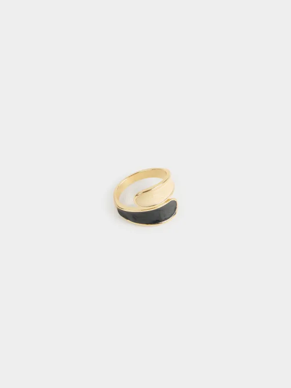 Ring, size S-M, single size, metal / acrylic, black and beige, Jewelry, image-2
