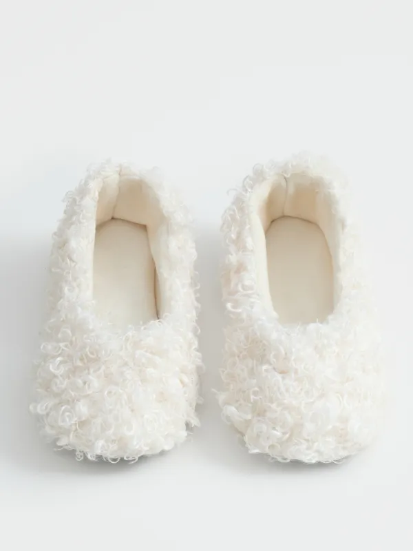 Women's slippers, homewear, size 36-37, artificial fur, milky, Curled, image-2