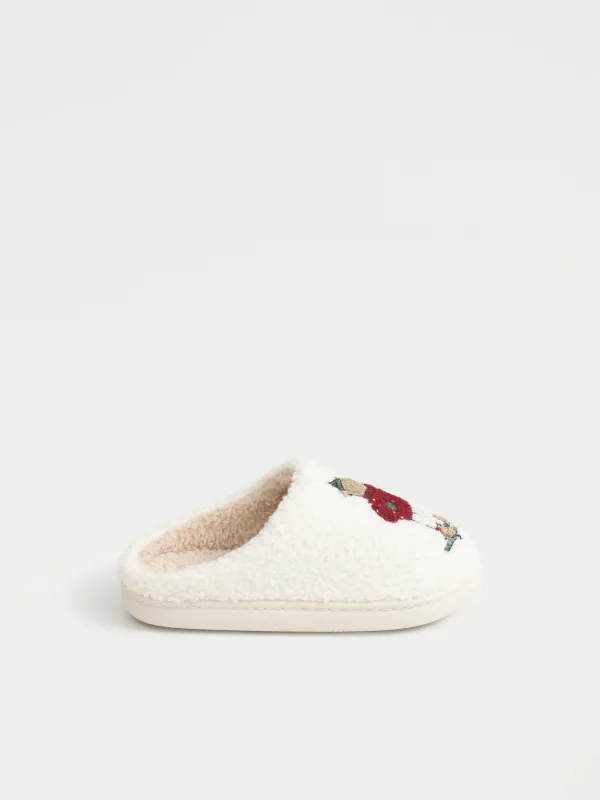 Children's slippers, homewear,size 33, artificial fur, milky, Bears, Needed, image-0