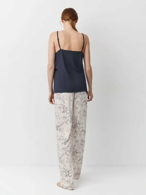 Women's trousers, homewear, size S, viscose, milky, Flowers, Janice, image-3