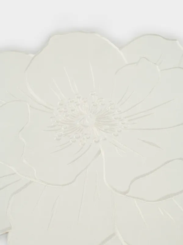 Placemat, 38 cm, polyester, curly, milky, Flower, Floral embroidery, image-1
