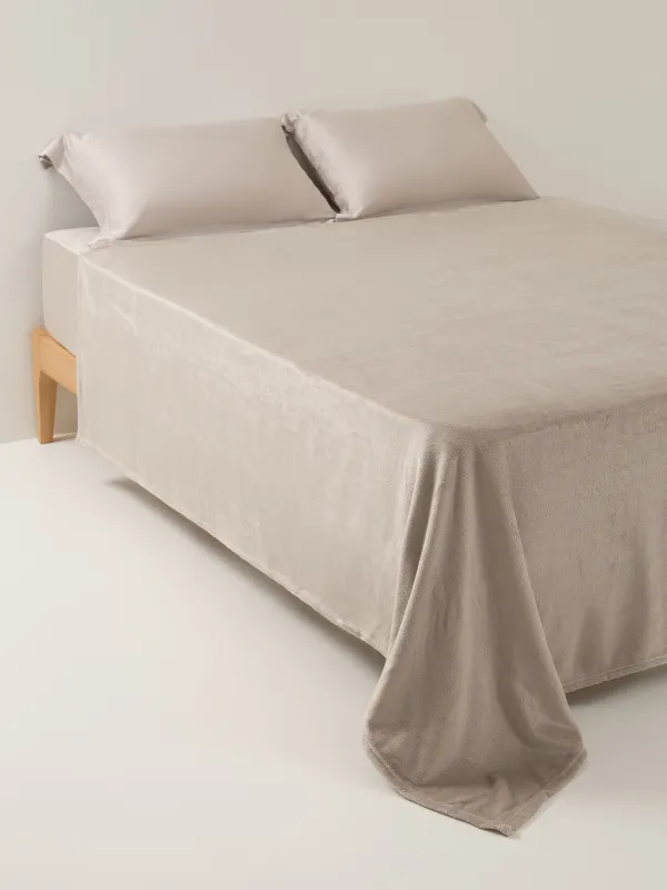 Bedspread, 220x240 cm, flannel, milky, Flannel, image-0