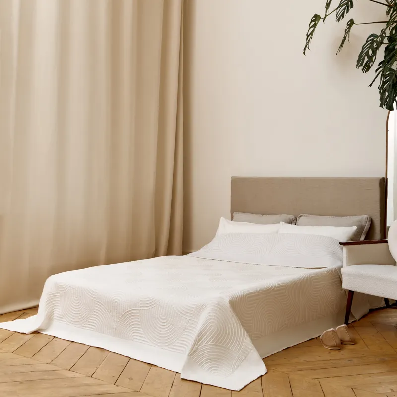 Bedspread, 220x240 cm, polyester / cotton, sand-beige, Arch, Arch