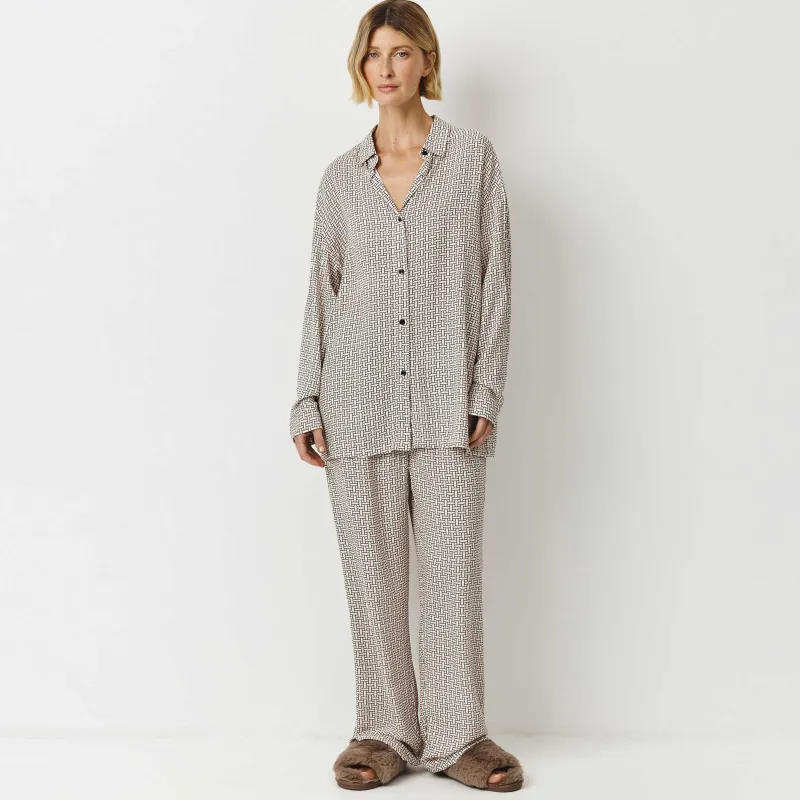 Women's trousers, size L, wide, viscose, milky black, Lines, Eniola