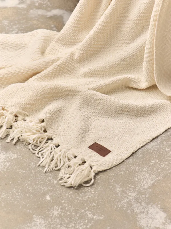Blanket, 130x170 cm, with fringe, Chenille, milky, Chenill, image-2