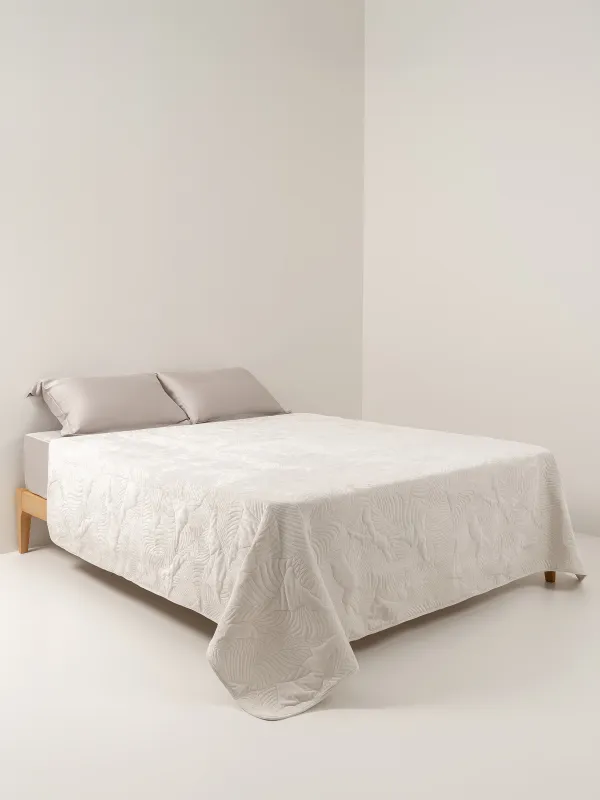 Bedspread, 220x240 cm, quilted, velvet/microfiber, milky, Leaves, Stitch velvet, image-1